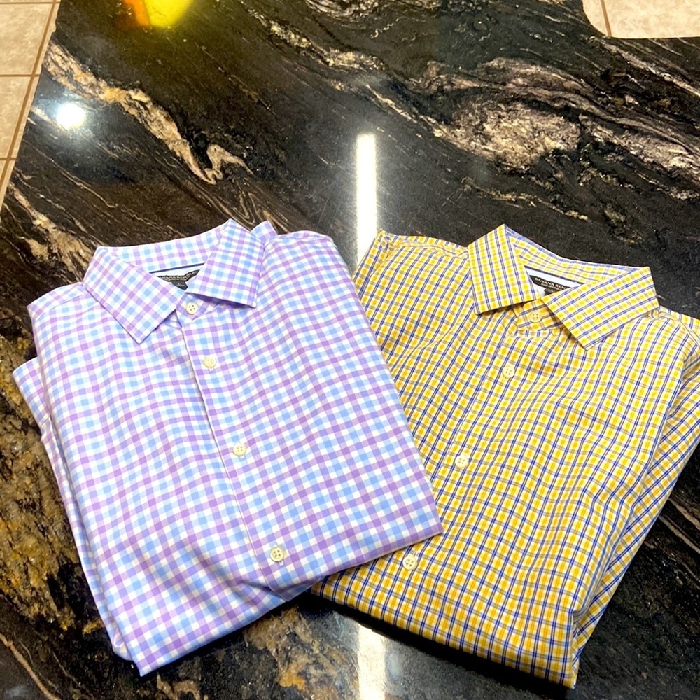 Lot of 2 Banana Republic Non Iron Slim Fit  Large Button Down Dress Shirts